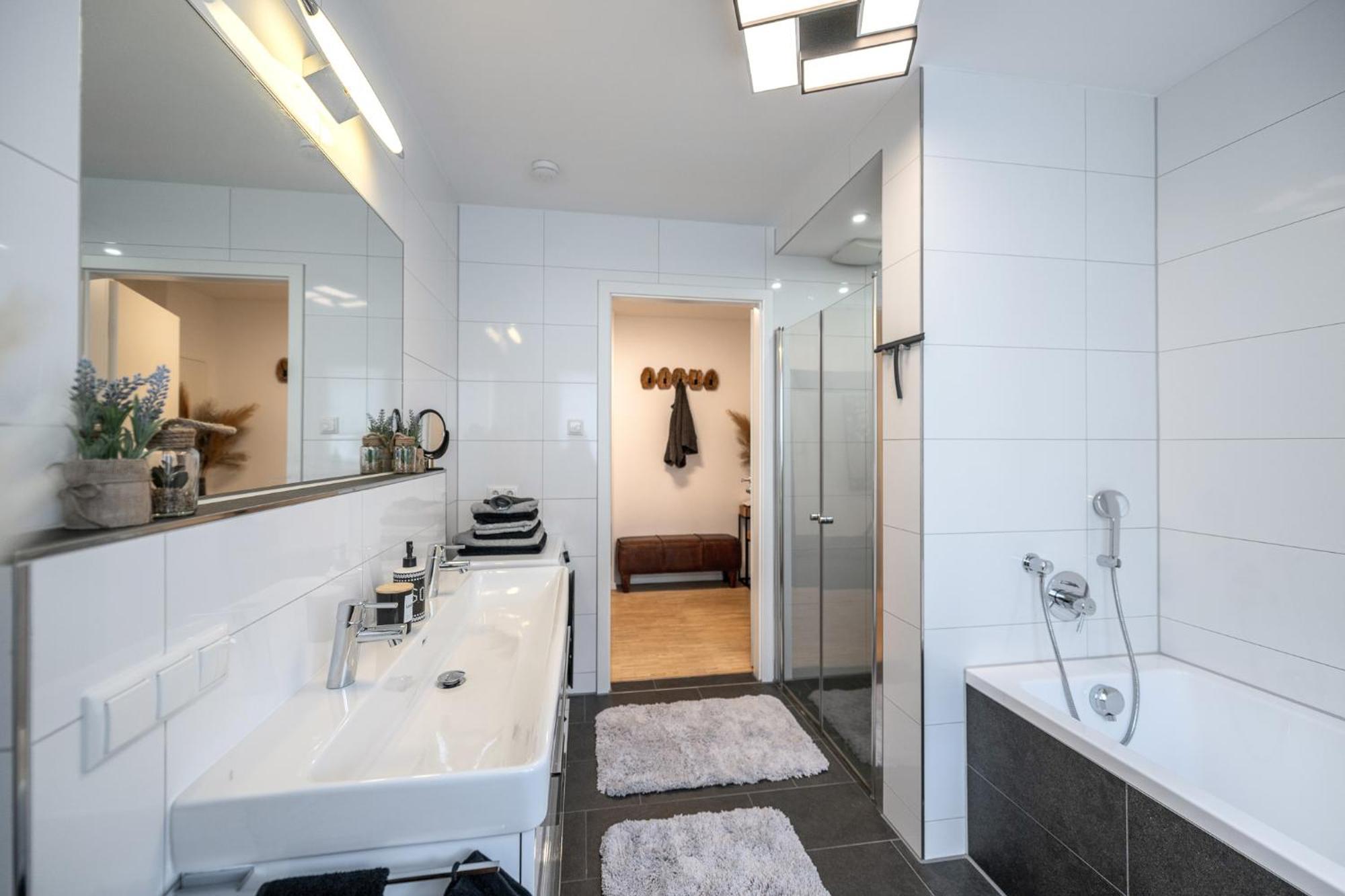 Alpenflair / Luxury / 100Qm / Work / Travel / Netflix Apartamento Penzberg Exterior foto